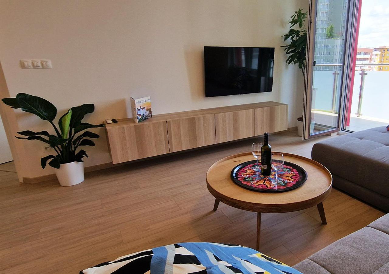 New Cozy 2 Room Pink Apartment Bratislava 059 Zewnętrze zdjęcie
