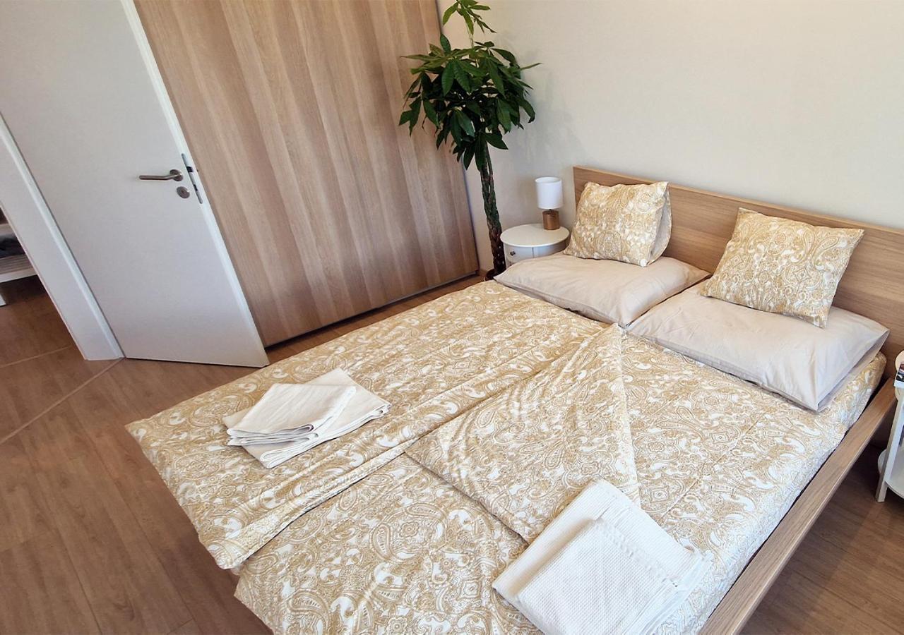 New Cozy 2 Room Pink Apartment Bratislava 059 Zewnętrze zdjęcie