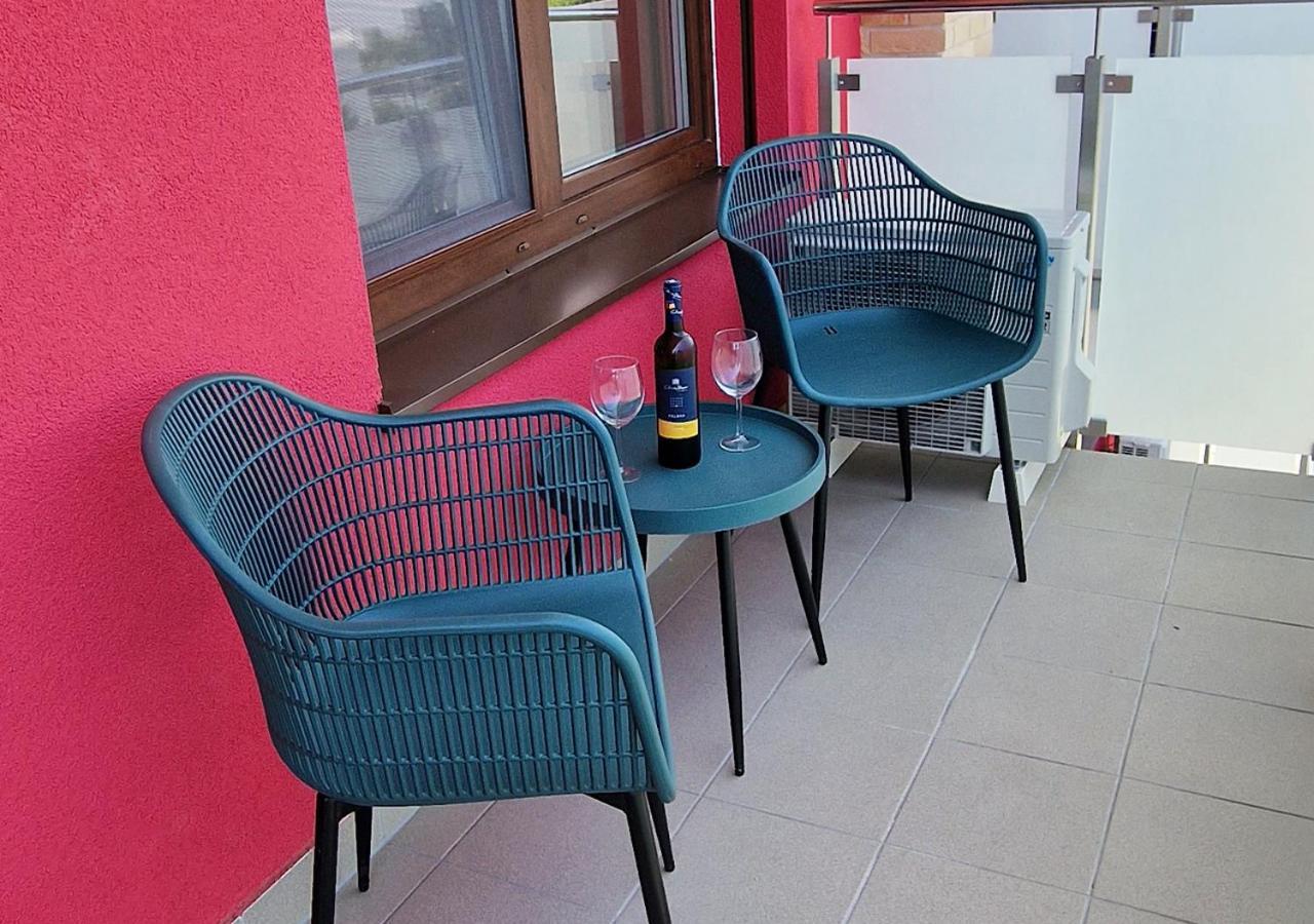 New Cozy 2 Room Pink Apartment Bratislava 059 Zewnętrze zdjęcie