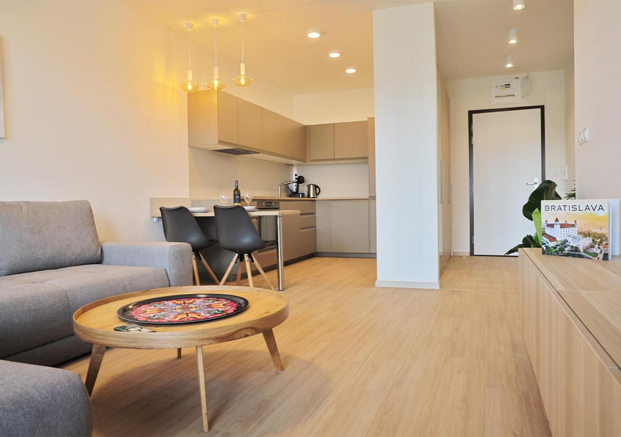 New Cozy 2 Room Pink Apartment Bratislava 059 Zewnętrze zdjęcie