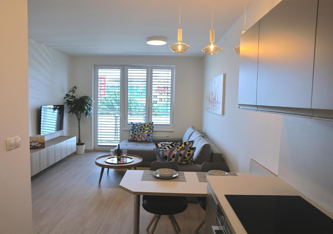 New Cozy 2 Room Pink Apartment Bratislava 059 Zewnętrze zdjęcie