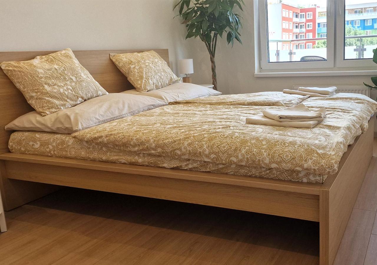 New Cozy 2 Room Pink Apartment Bratislava 059 Zewnętrze zdjęcie